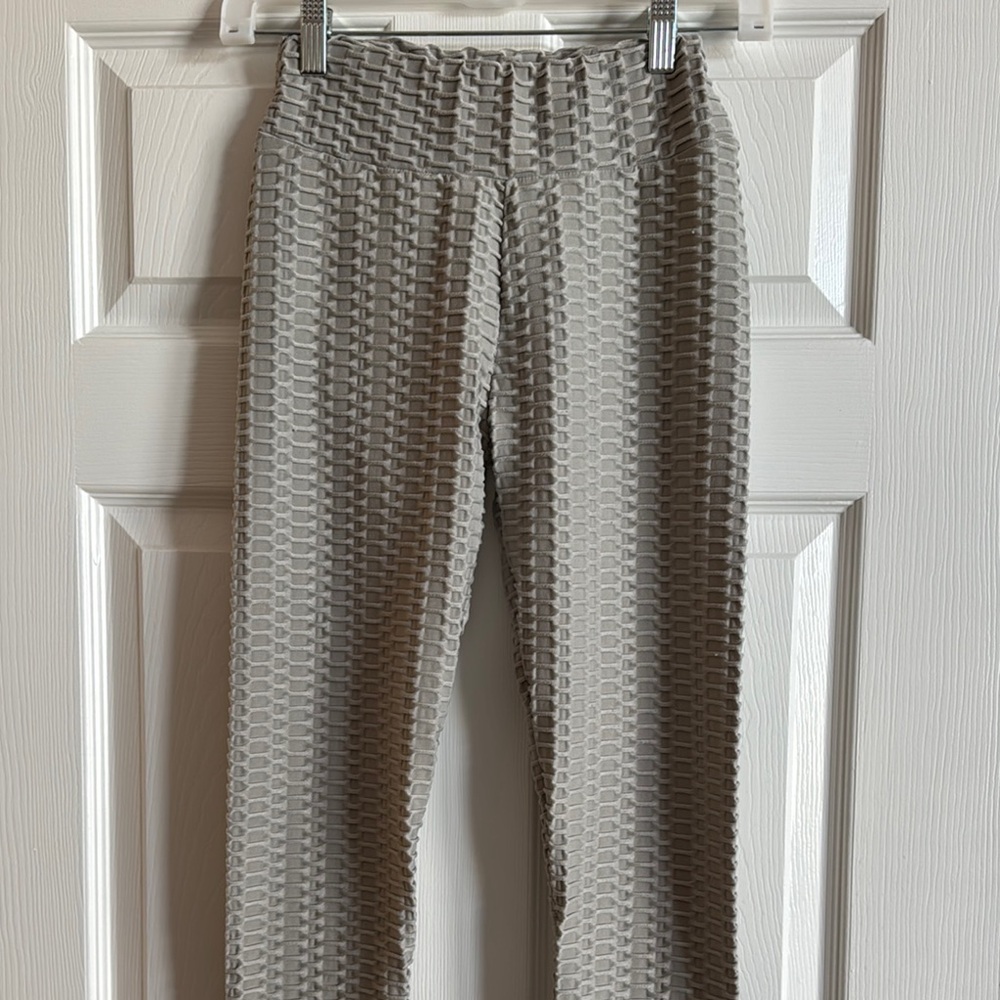 Textured Gray Leggings